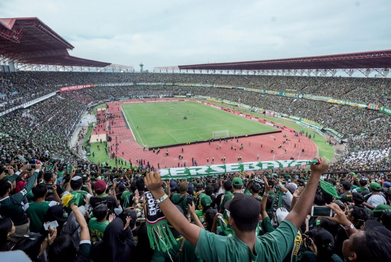 Media Vietnam Sebut Stadion Gelora Bung Tomo Bau Sampah - GenPI.co SUMSEL
