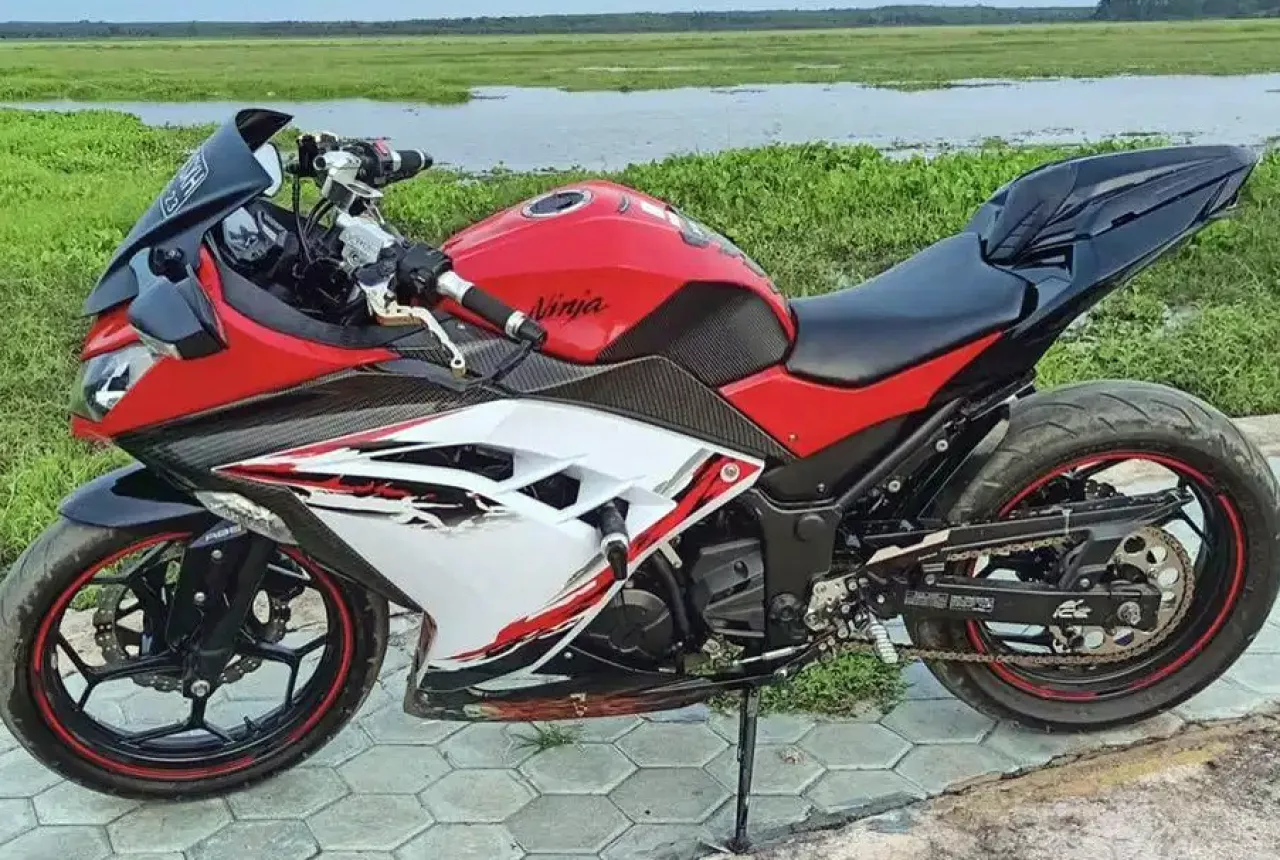 Motor outlet ninja 2012