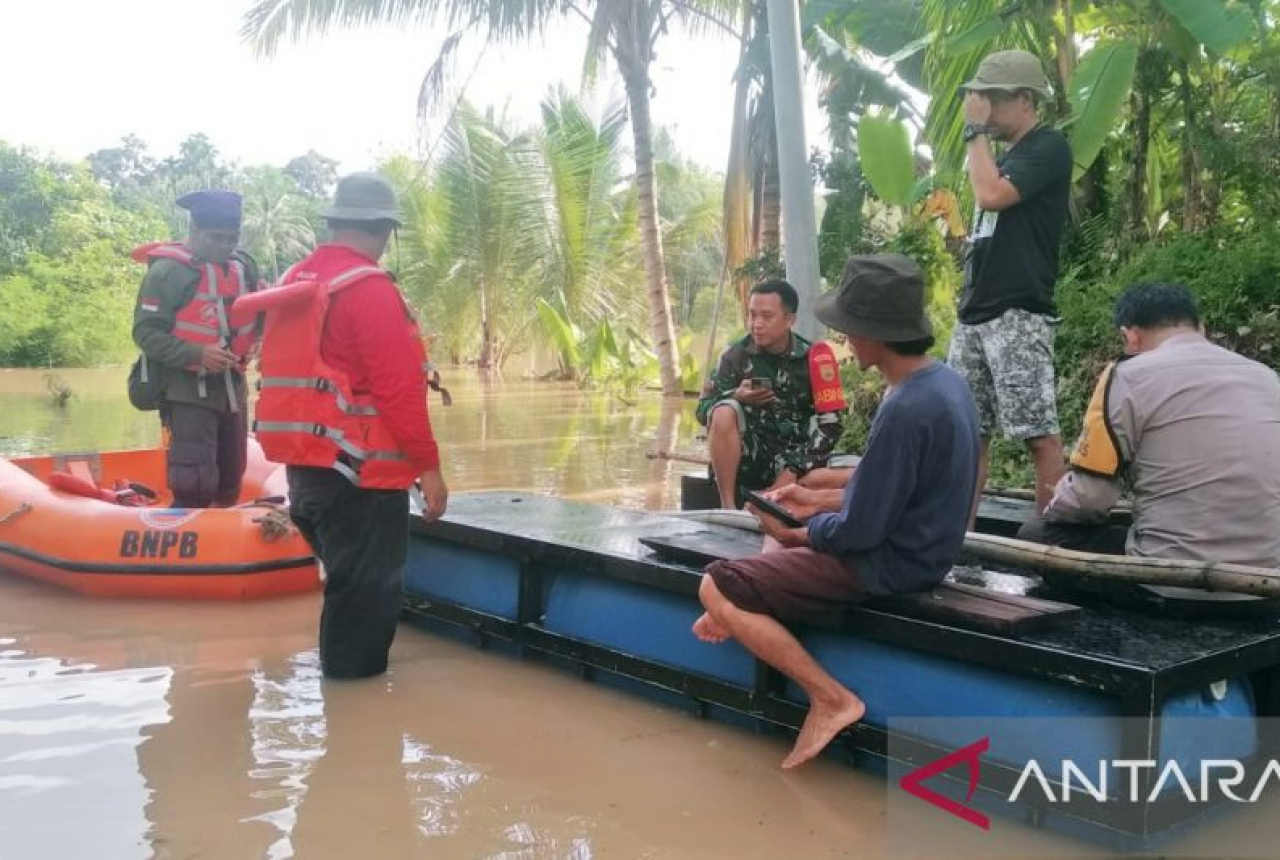 Sungai Ogan Meluap, Banjir Setinggi 3 Meter Terjang OKU - GenPI.co SUMSEL