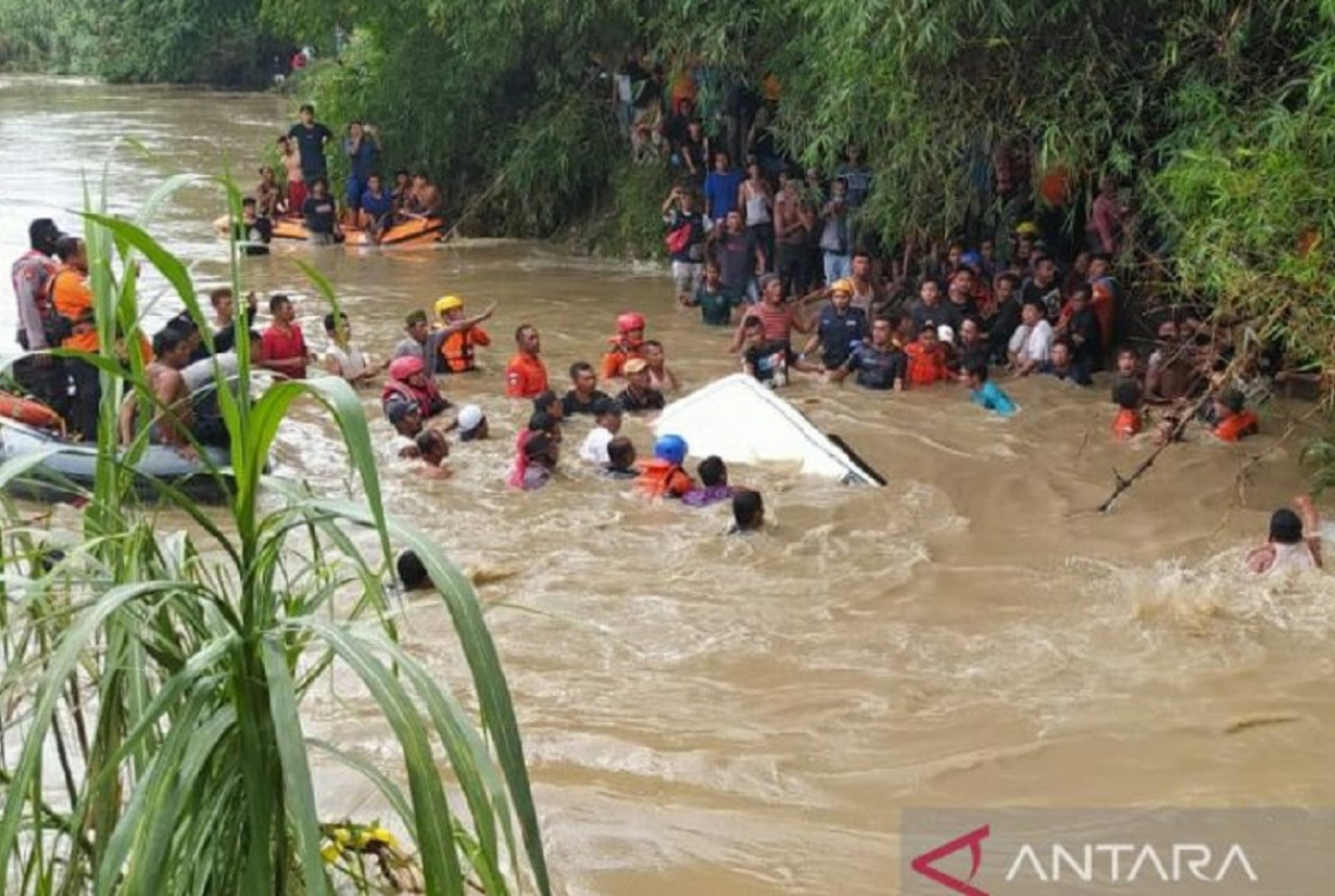 Kabar Duka, 4 Perempuan Tewas Terseret Banjir di Deli Serdang - GenPI.co SUMUT