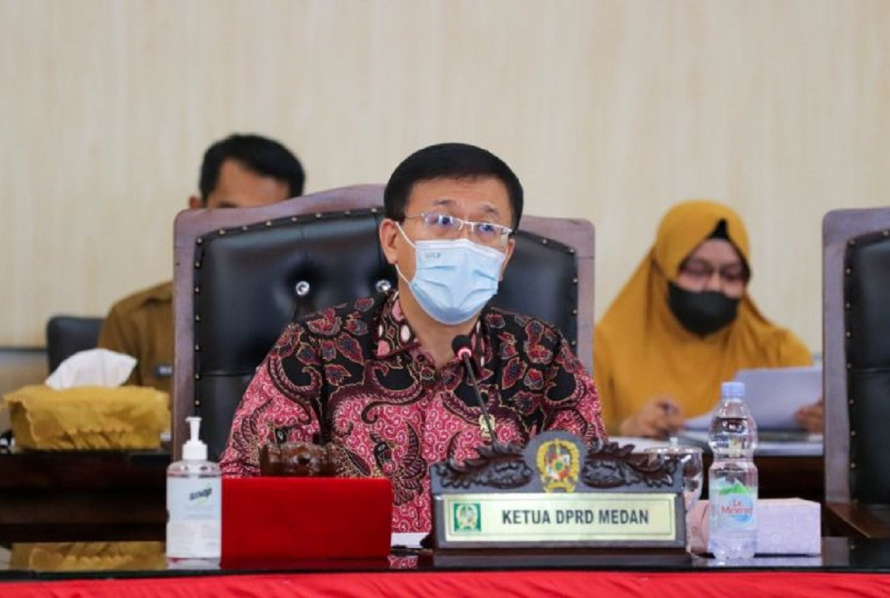 Ketua DPRD Medan Tegas, Tak Ikuti Aturan Bongkar Saja - GenPI.co SUMUT