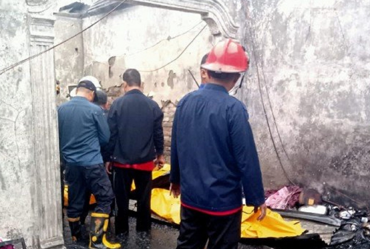 Kebakaran di Medan, Petugas Duga Ini Penyebabnya - GenPI.co SUMUT