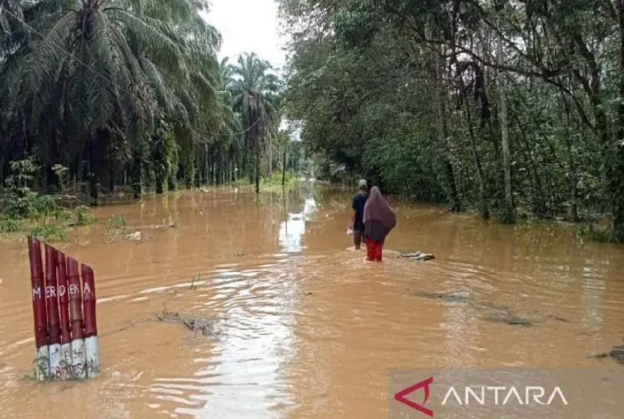 9 Desa di Pantai Barat Mandailing Natal Terendam Banjir - GenPI.co SUMUT