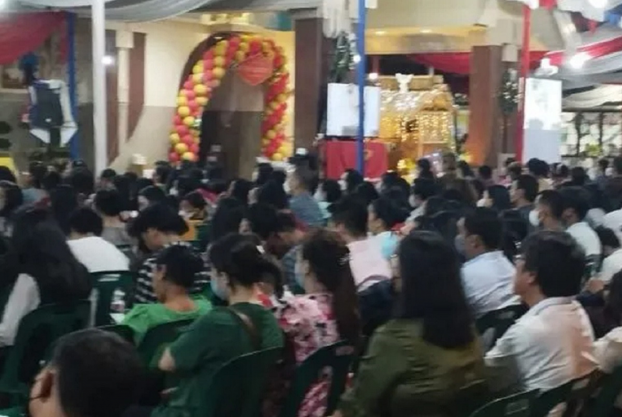 Jemaat Khidmat Ikuti Misa Natal di Gereja Katedral Medan - GenPI.co SUMUT