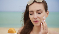 Ini Dia 3 Jenis Sunscreen yang Nyaman Dipakai Sehari-hari - GenPI.co