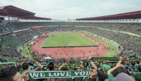 Stadion Gelora Bung Tomo di Surabaya Bau Sampah, Kata Media Vietnam - GenPI.co