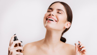 3 Cara Penggunaan Sunscreen pada Produk Makeup, Catat Ladies! - GenPI.co