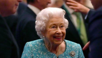 Alasan Ratu Elizabeth II Tidak Pernah Memakai Pakaian Berwarna Beige - GenPI.co