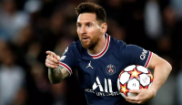 Lionel Messi Beri Kabar Baik, Beri Tanda Ingin Bertahan di PSG - GenPI.co