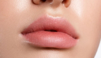 Racik 3 Bahan Alami Untuk Bibir Kenyal Seksi Menggoda - GenPI.co