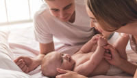 3 Tips Meningkatkan Kemampuan Bahasa Bayi, Orang Tua Silakan Coba - GenPI.co
