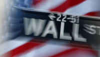 Wall Street Naik Tajam, The Fed Putuskan Naikkan Suku Bunga - GenPI.co
