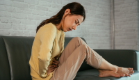 4 Cara Mengatasi Perut Kembung Saat Menstruasi - GenPI.co