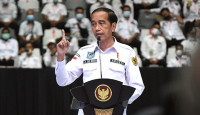 Pakar Top Minta Wacana Jokowi 3 Periode Diakhiri, Alasannya Kuat - GenPI.co