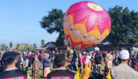 Polisi Jaga Festival Balon Udara di Wonosobo - GenPI.co