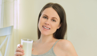 Minum Susu Bisa Menaikkan Berat Badan? Begini Kata Dokter - GenPI.co