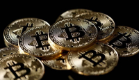 Harga Bitcoin Mengerikan, Investor Bisa Angkat Tangan - GenPI.co