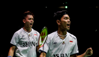 Bungkam Ben Lane/Sean Vendy, Fajar/Rian ke Semifinal Kejuaraan Dunia - GenPI.co