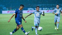 Persebaya Kalahkan Arema FC 3-2, Aremania Ngamuk di Stadion - GenPI.co