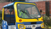 Bajaj Jadi Kendaraan Polisi Wales untuk Memerangi Kejahatan - GenPI.co