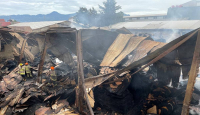 Petugas Butuh 37 Jam untuk Mengatasi Kebakaran Gudang Triplek di Bandung - GenPI.co