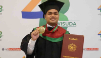 Ibnu Lulusan Terbaik UM Surabaya, IPK 4, Jadi Kepala Sekolah Usia 23 Tahun - GenPI.co