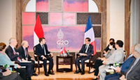 Berbincang di KTT G20, Jokowi dan Macron Bahas Pertahanan Kedua Negara - GenPI.co