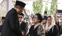 SBY-Megawati Saling Senyum Saat Bertemu, Pengamat: di Belakang Saling Hajar! - GenPI.co