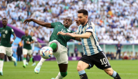 Argentina Dibungkam Arab Saudi, Lionel Messi Ukir Rekor Busuk - GenPI.co