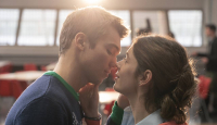 4 Film Romantis untuk Ditonton saat Hari Valentine, Siap-siap Baper! - GenPI.co