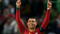 Ronaldo yang Tak Pernah Berhenti Mengukir Sejarah di Timnas Portugal - GenPI.co
