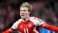 Bursa Transfer: MU dan PSG Saling Sikut Rebutan Rasmus Hojlund - GenPI.co