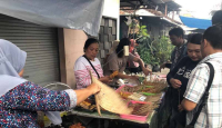 Pedagang Sate Susu di Denpasar Bali Raup Untung Banyak saat Ramadan - GenPI.co