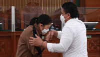 Cek Fakta: Putri Candrawathi Istri Ferdy Sambo Meninggal di Penjara - GenPI.co
