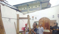 Sejumlah Rumah Rusak Akibat Angin Kencang di Kota Batu Jawa Timur - GenPI.co