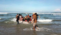 5 Wisatawan Terseret Ombak di Pantai Panjang Bengkulu - GenPI.co