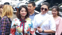 Dewi Perssik Dikabarkan Putus, Rully Diduga Selingkuh - GenPI.co