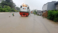 Banjir di Jawa Timur Sempat Ganggu Perjalanan Kereta Api Sritanjung - GenPI.co