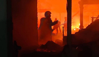 Kebakaran di Mataram, Gudang Perabotan Dapur Ludes - GenPI.co