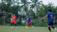 Perbaiki Lapangan, Ganjar Muda Padjadjaran Gelar Laga Persinga U-21 vs Legend - GenPI.co