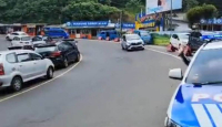 Polisi Terapkan Sistem Buka Tutup di Jalur Puncak Bogor Jawa Barat - GenPI.co