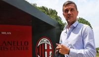 Bertengkar dengan Bos AC Milan, Paolo Maldini Pergi dari San Siro - GenPI.co