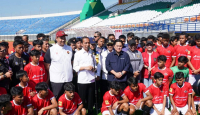 Tinjau Stadion Si Jalak Harupat untuk Piala Dunia U-17, Jokowi Jujur - GenPI.co