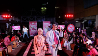 Ganjar Pranowo Inspirasi Gabungan Seniman Indonesia Gelar Street Fashion Show - GenPI.co