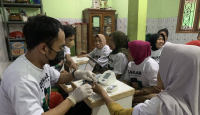 Dorong Indonesia Sehat, Santri Dukung Ganjar Disambut Antusias Warga - GenPI.co
