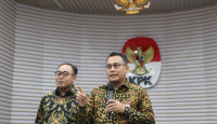 Penyidik KPK Geledah Rumah Ketua Komisi IV DPR RI Sudin di Depok - GenPI.co