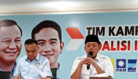 Tim Kampanye Prabowo Gibran Bantah Pasang Baliho Dibantu Oknum Polisi - GenPI.co