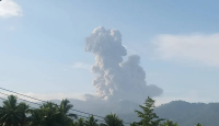Gunung Dukono di Halmahera Erupsi, Lontarkan Abu Vulkanik Setinggi 2,8 Km - GenPI.co