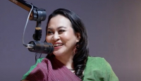Zoya Amirin Ungkap Bahaya Film Syur Bagi Suami Istri - GenPI.co