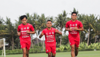 Selamat Tinggal Libur Panjang! Kembali Latihan, Teco Langsung Genjot Fisik Pemain Bali United - GenPI.co